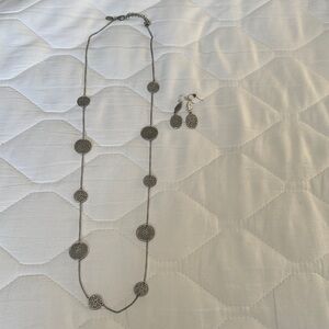 Elegant Silver Necklace and Earring Set